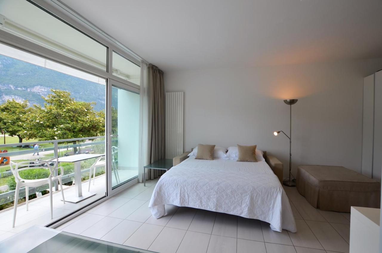 Club Nautico - Phoenix Studio Lake View Riva del Garda Bagian luar foto