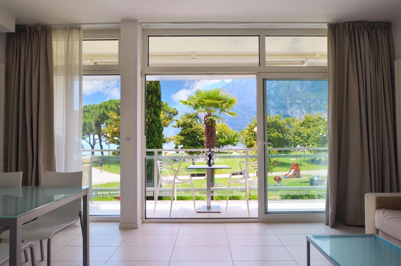 Club Nautico - Phoenix Studio Lake View Riva del Garda Bagian luar foto