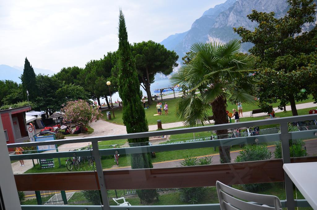 Club Nautico - Phoenix Studio Lake View Riva del Garda Ruang foto